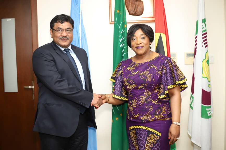 Minister for Foreign Affairs and Regional Integration Shirley Ayorkor Botchwey and the outgoing High Commissioner of India in Accra H.E. Birender Singh Yadav