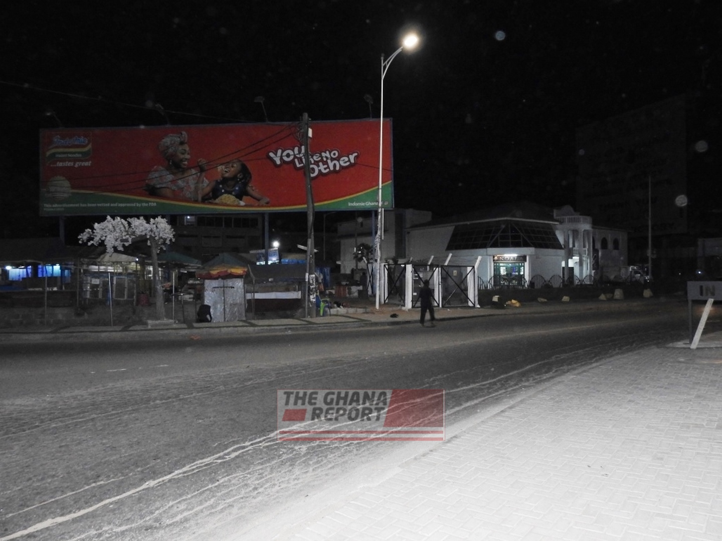 Front view of Koala Supermarket.