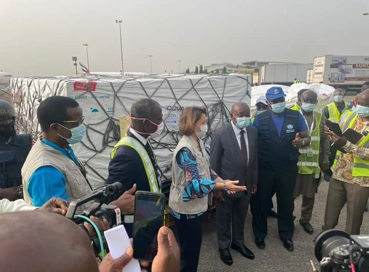 Health Minister Kweku Agyeman Manu and some officials of UNICEF