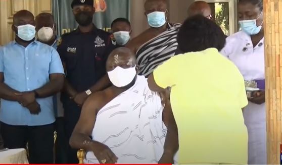 Asantehene Osei-Tutu II gets COVID-19 vaccination