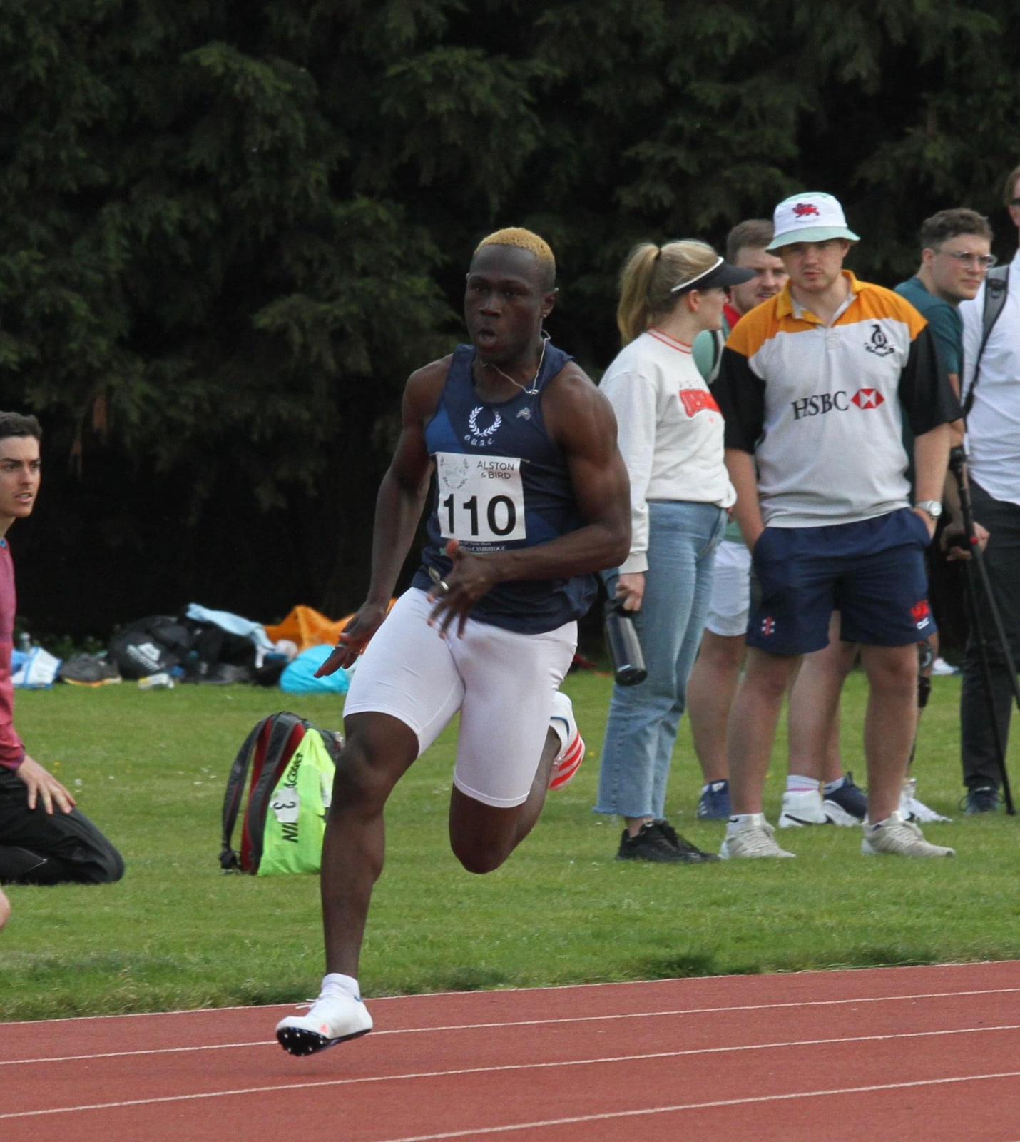 Lemuel Crentsil in a 200 metre race 