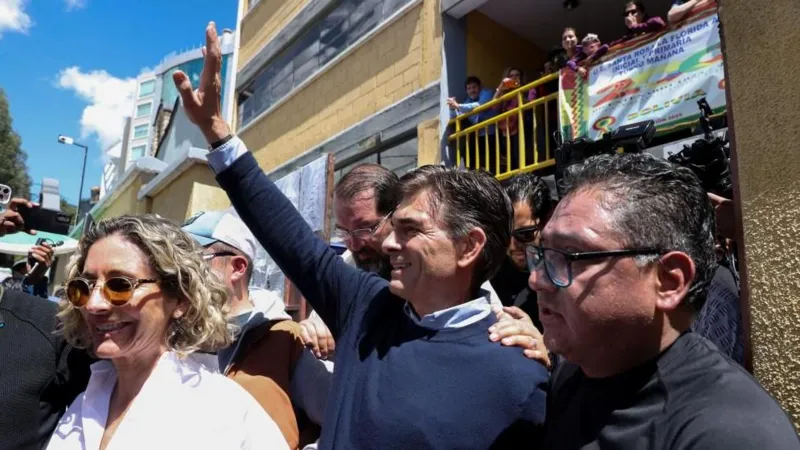 Bolivia elects centrist Rodrigo Paz, ending decades of socialist rule