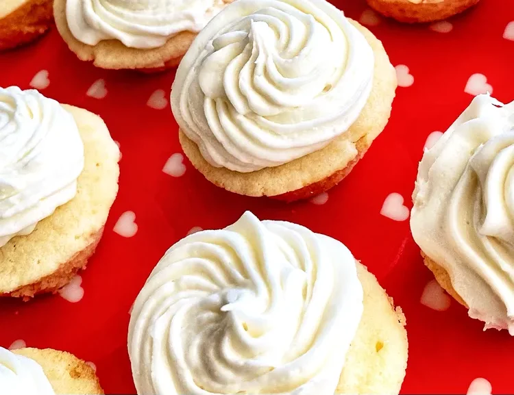 How to make mini vanilla cupcakes